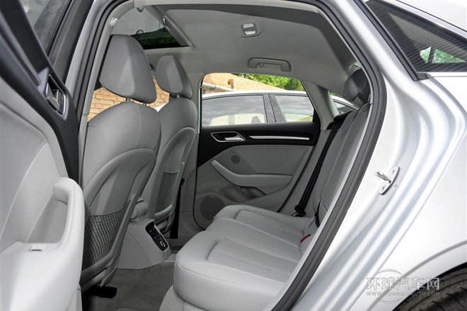 2014款 Limousine 35 TFSI 舒適型