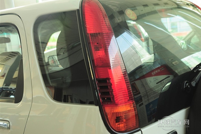 2010款 1.3L 舒適型