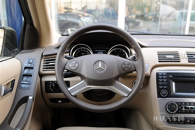 2011款R300L商務(wù)版