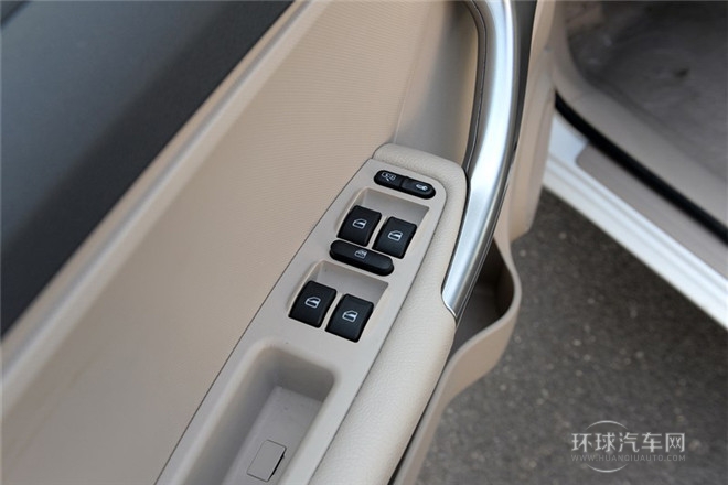 2014款 1.6L 手動尊尚版