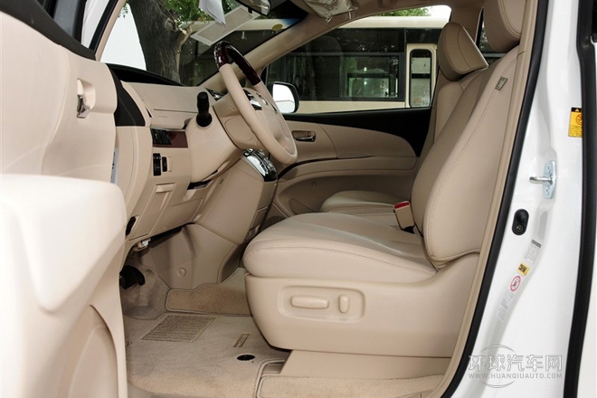 2012款 2.4 7人座標準版