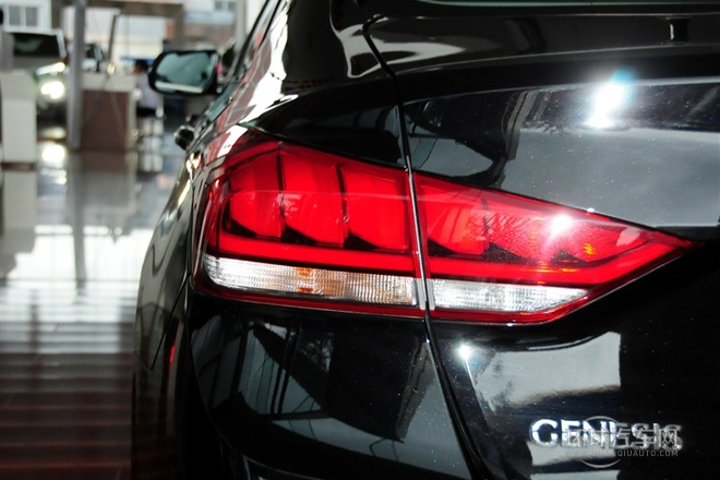 2015款 3.0 GDi 四驅豪華版