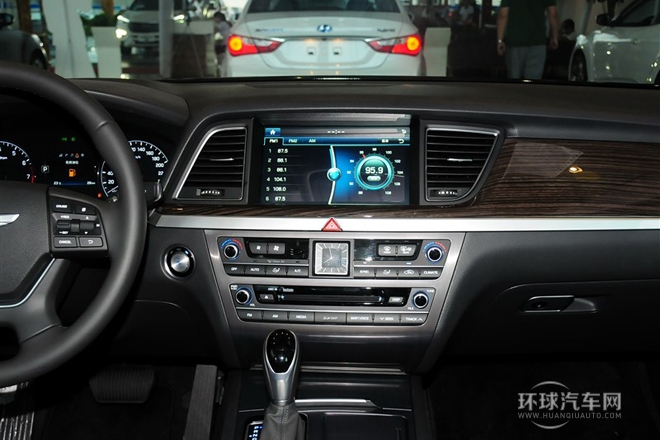 2015款 3.0 GDi 四驅豪華版