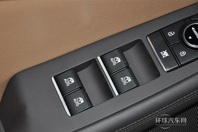 2015款 3.0 GDi 四驅旗艦版