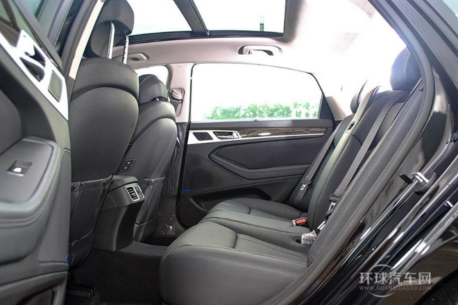 2015款 3.3 GDi 兩驅(qū)豪華版