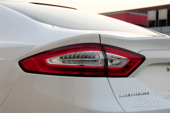 2013款 1.5L GTDi180時尚型