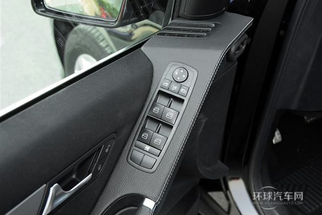 2014款320L商務版