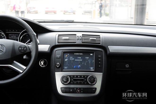 2014款320L商務版