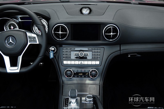 2013款350豪華運動版