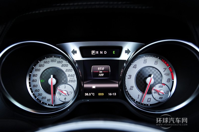 2013款350豪華運動版