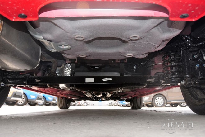 2014款1.5L手動(dòng)   標(biāo)準(zhǔn)型