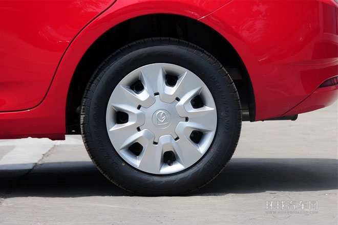 2014款1.5L手動(dòng)   標(biāo)準(zhǔn)型