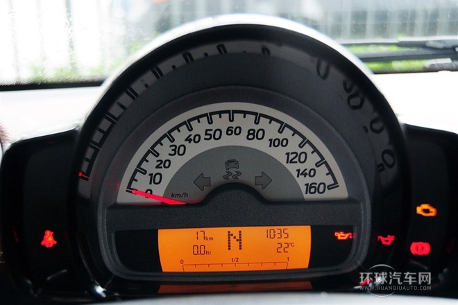 2014款 1.0 MHD 硬頂BoConcept特別版