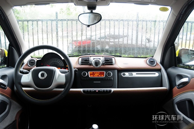 2014款 1.0 MHD 硬頂BoConcept特別版