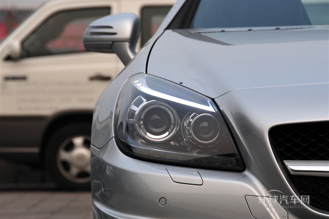 2011款SLK200豪華運(yùn)動(dòng)版