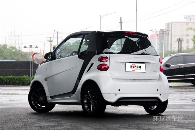 2014款 1.0 MHD 硬頂BoConcept特別版