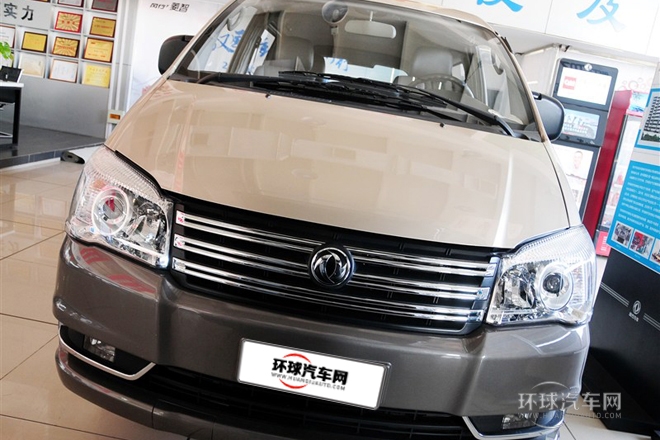 2014款 M5 Q3 2.0L 7座短軸豪華型