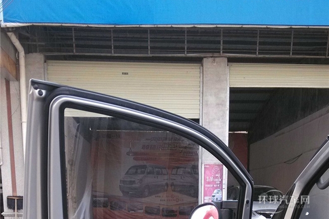 2014款 V3 1.5L 7座舒適型