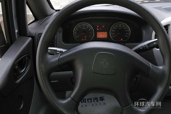 2014款 V3 1.5L 7座舒適型