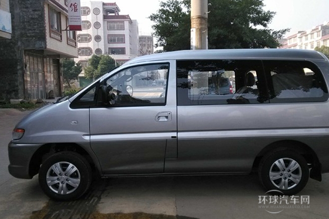 2014款 V3 1.5L 7座舒適型