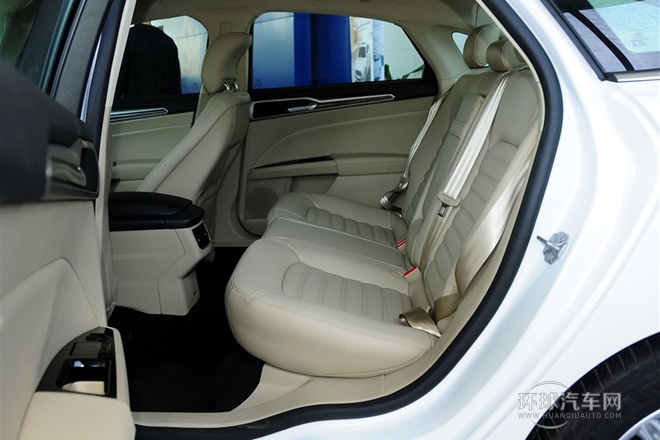 2013款 2.0L GTDi200時尚型