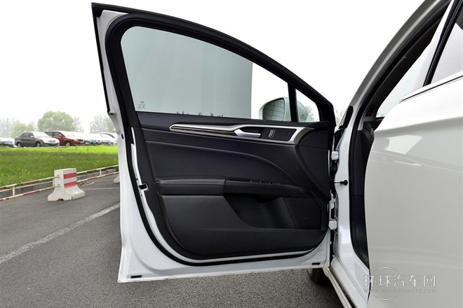 2013款 2.0L GTDi200豪華型