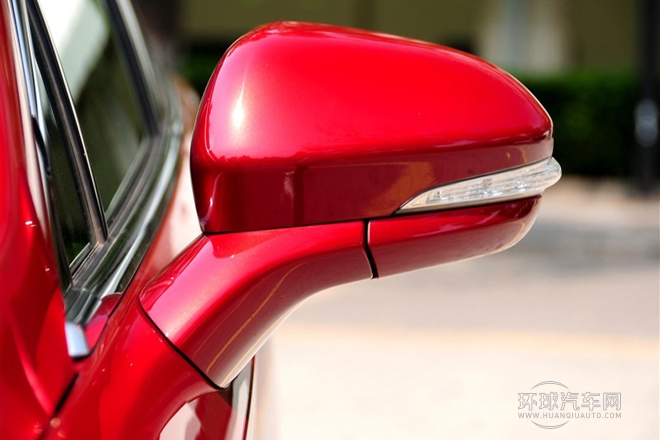 2013款 2.0L GTDi240豪華運動型