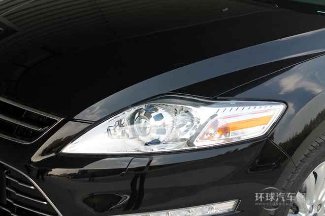 2013款 2.3L 豪華型