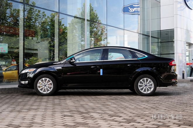 2013款 2.3L 時尚型