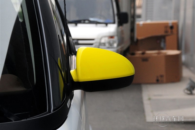 2014款 1.0 MHD 敞篷BoConcept特別版