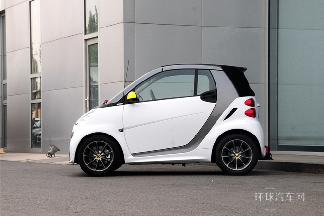 2014款 1.0 MHD 敞篷BoConcept特別版