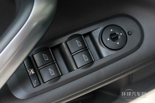 2013款 2.3L 豪華型