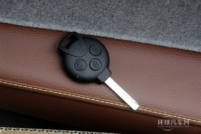 2014款 1.0T 硬頂BoConcept特別版