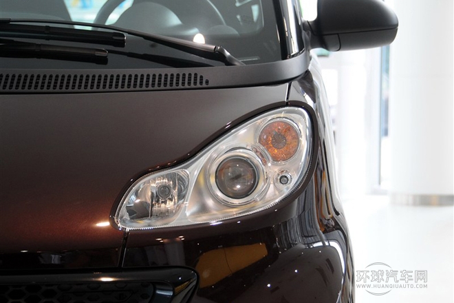 2013款 1.0 MHD 硬頂巧克力特別版