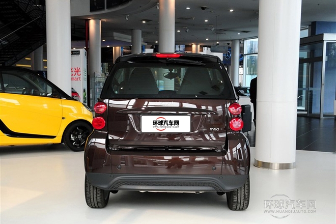 2013款 1.0 MHD 硬頂巧克力特別版