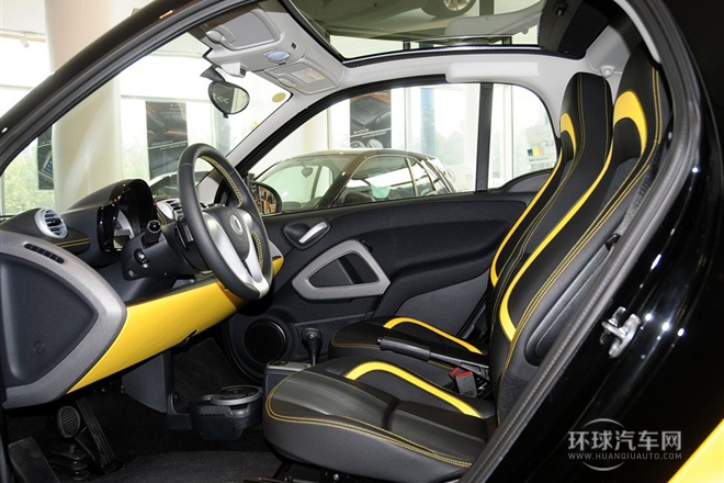 2013款 1.0 MHD 硬頂城市游俠特別版