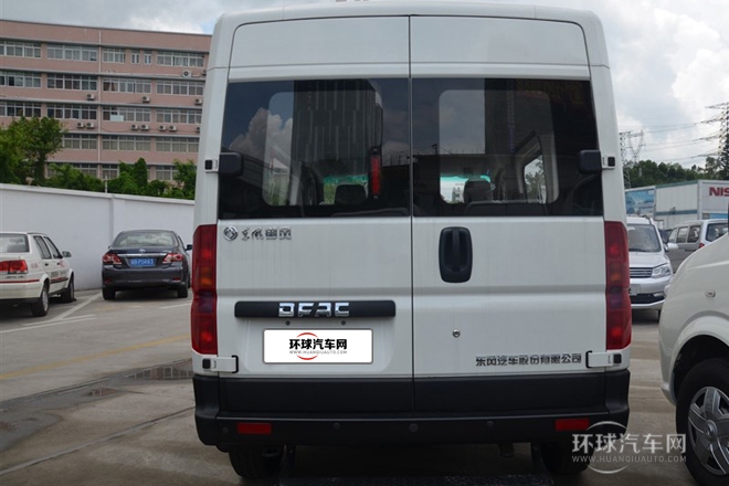 2014款 3.0T領(lǐng)運(yùn)版短軸中頂ZD30