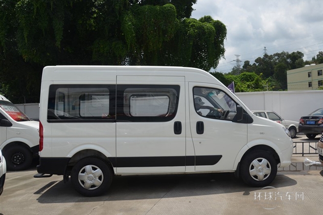 2014款 3.0T領(lǐng)運版短軸中頂ZD30