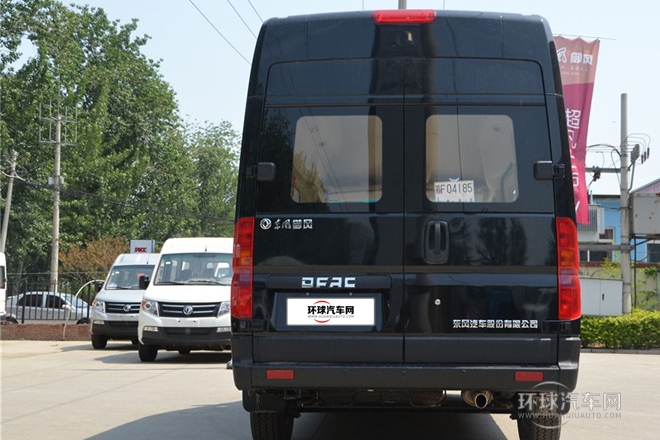 2014款 3.0T領尊版中軸高頂ZD30