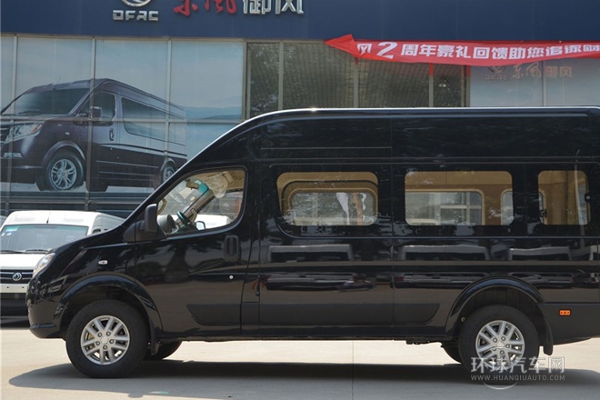 2014款 3.0T領尊版中軸高頂ZD30