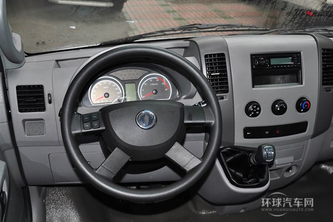 2014款 2.5T御利寶物流車中軸中頂ZD25