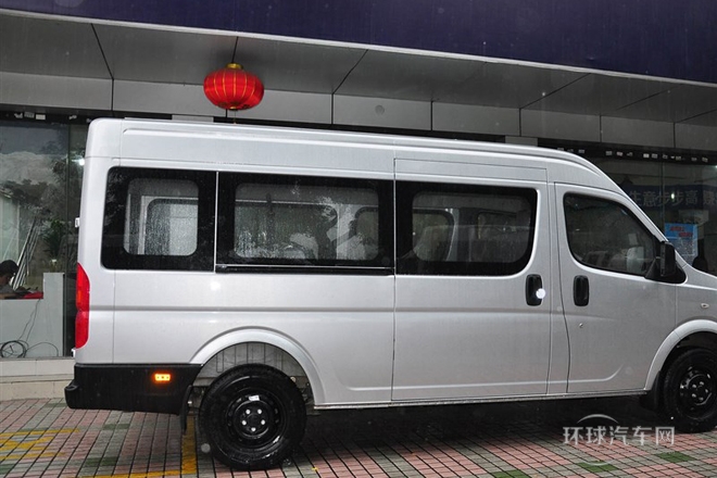 2014款 2.5T御利寶物流車中軸中頂ZD25