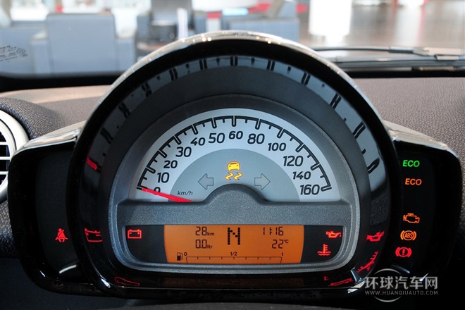 2012款 1.0 MHD 硬頂標準版