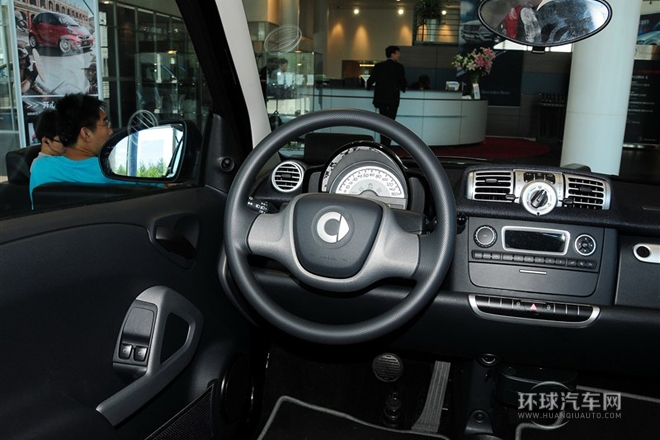 2012款 1.0 MHD 硬頂標準版