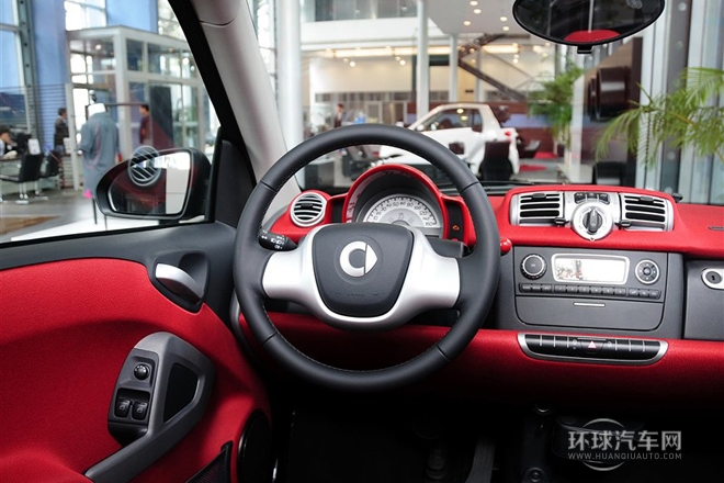 2012款 1.0 MHD 敞篷激情版