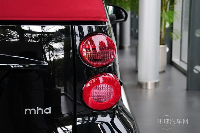 2012款 1.0 MHD 敞篷激情版