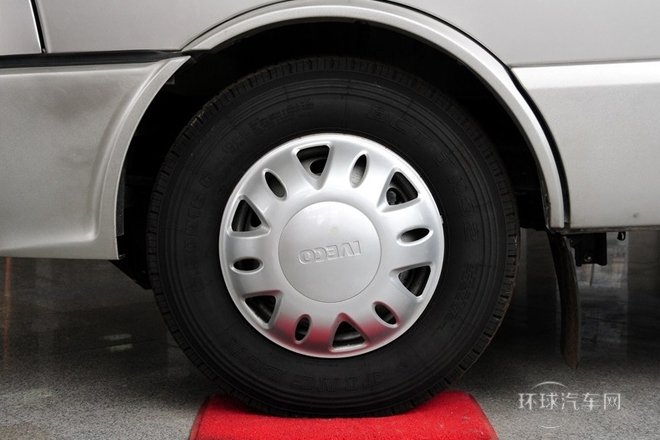 2009款 3.0T-A42基本型高頂