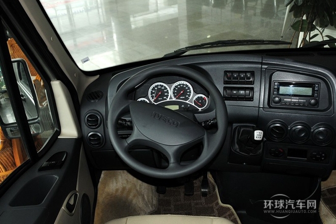 2009款 3.0T-A42基本型高頂