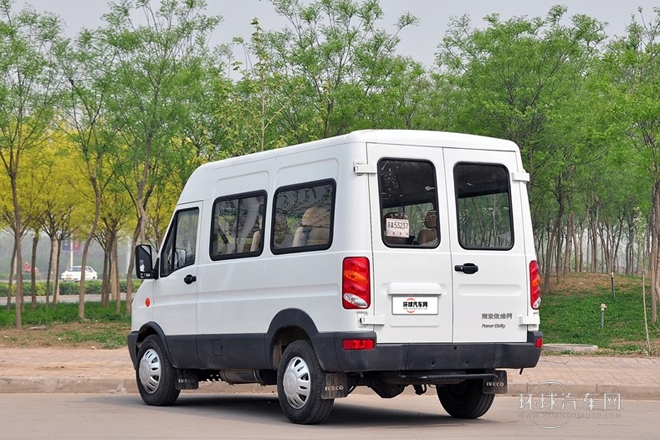 2012款 2.5T-A32基本型