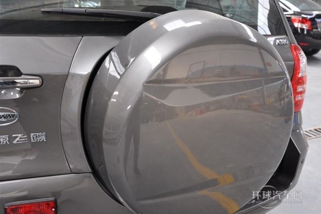 2013款 1.8L 自動5門舒適型